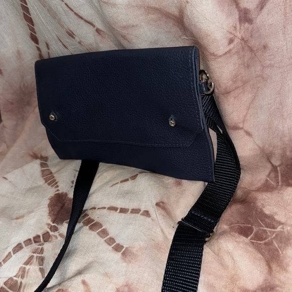 Leather, Jesse & Co Crossbody - Picture 2 of 5